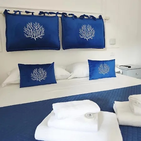 Antonietta Ischia 3*