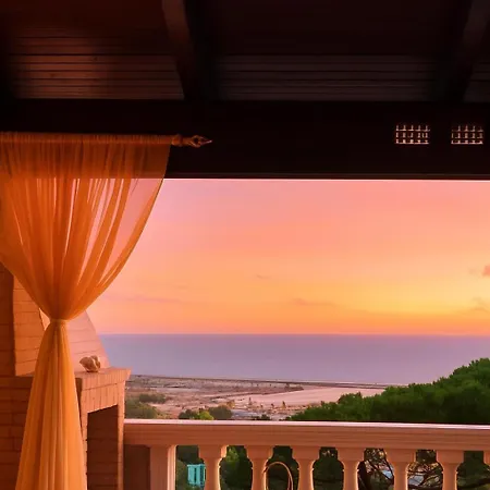 Antonietta Ischia 3*