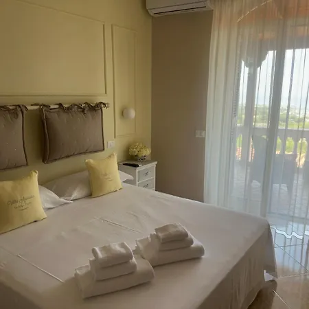 Antonietta Ischia 3*